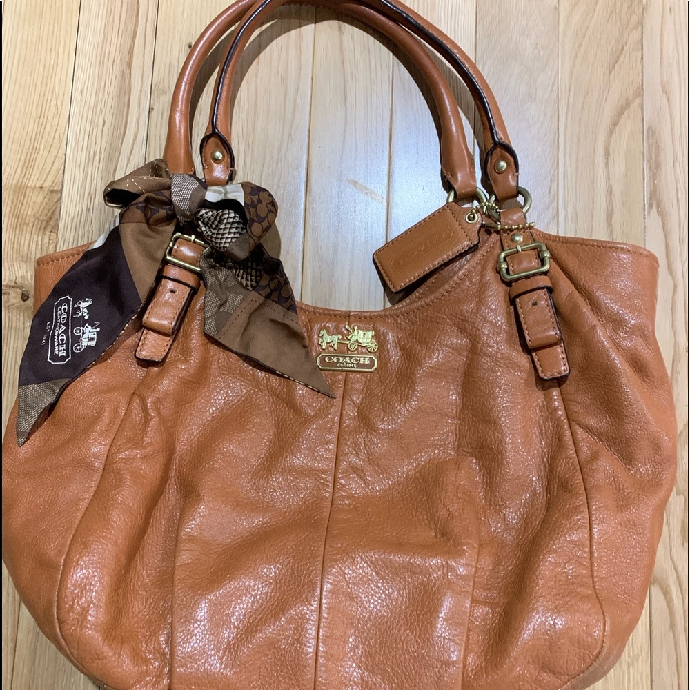 Authentic Coach bundle shoulder bag/wallet